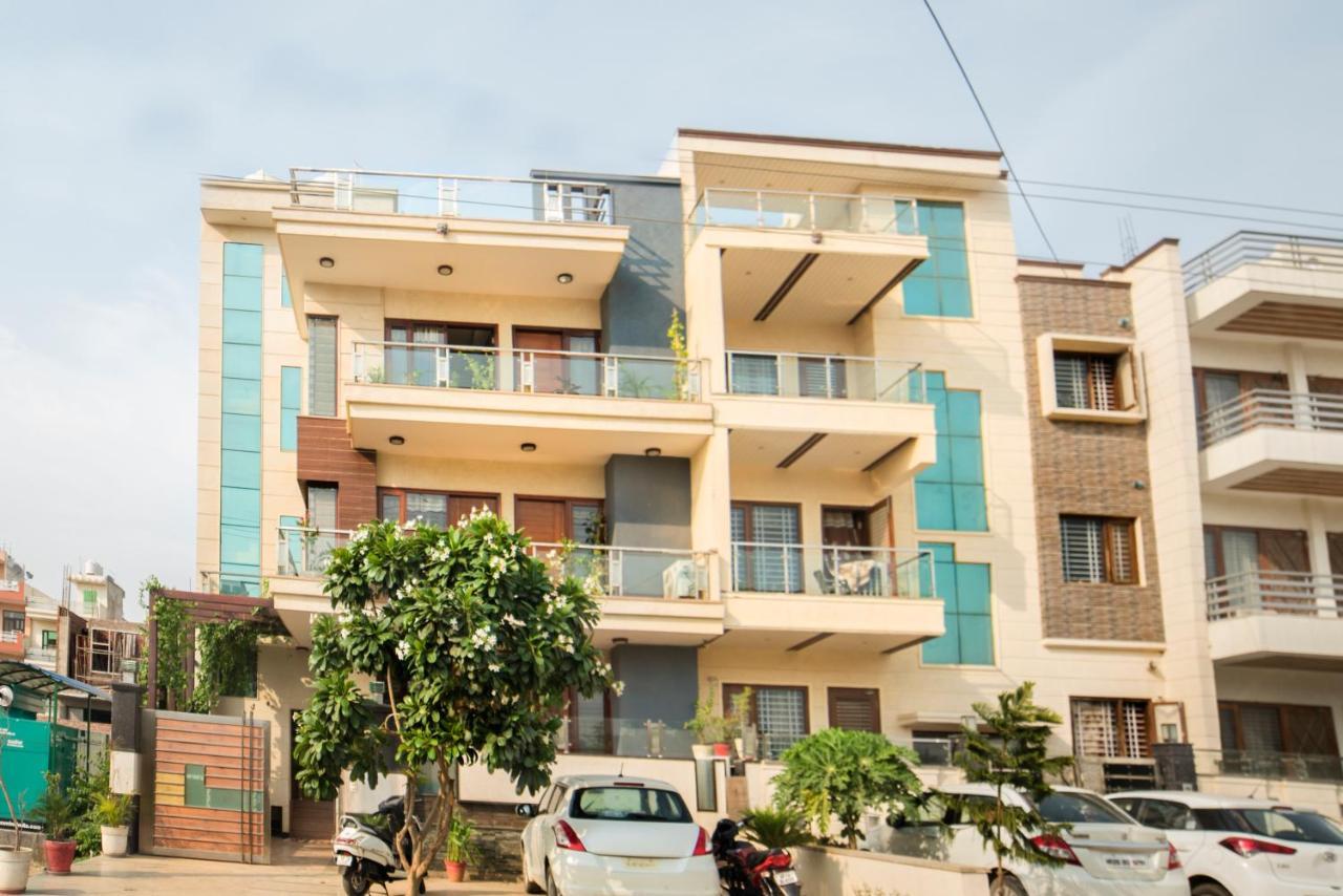 Fabhotel Mannat Residency Sec 52 구르가온 외부 사진