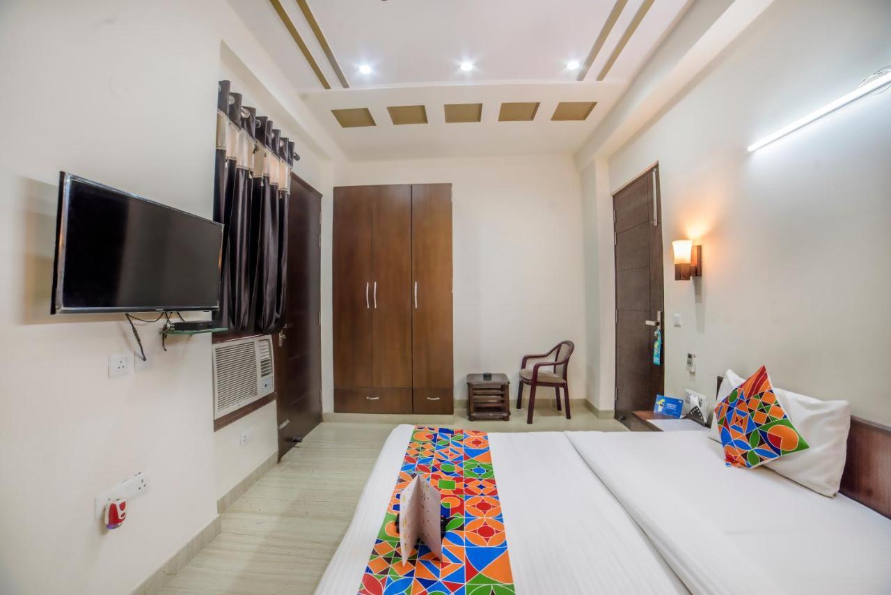 Fabhotel Mannat Residency Sec 52 구르가온 외부 사진