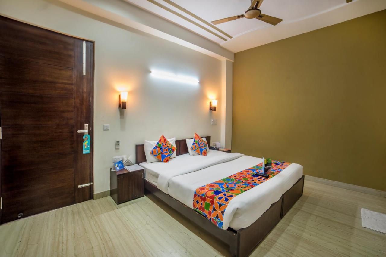 Fabhotel Mannat Residency Sec 52 구르가온 외부 사진