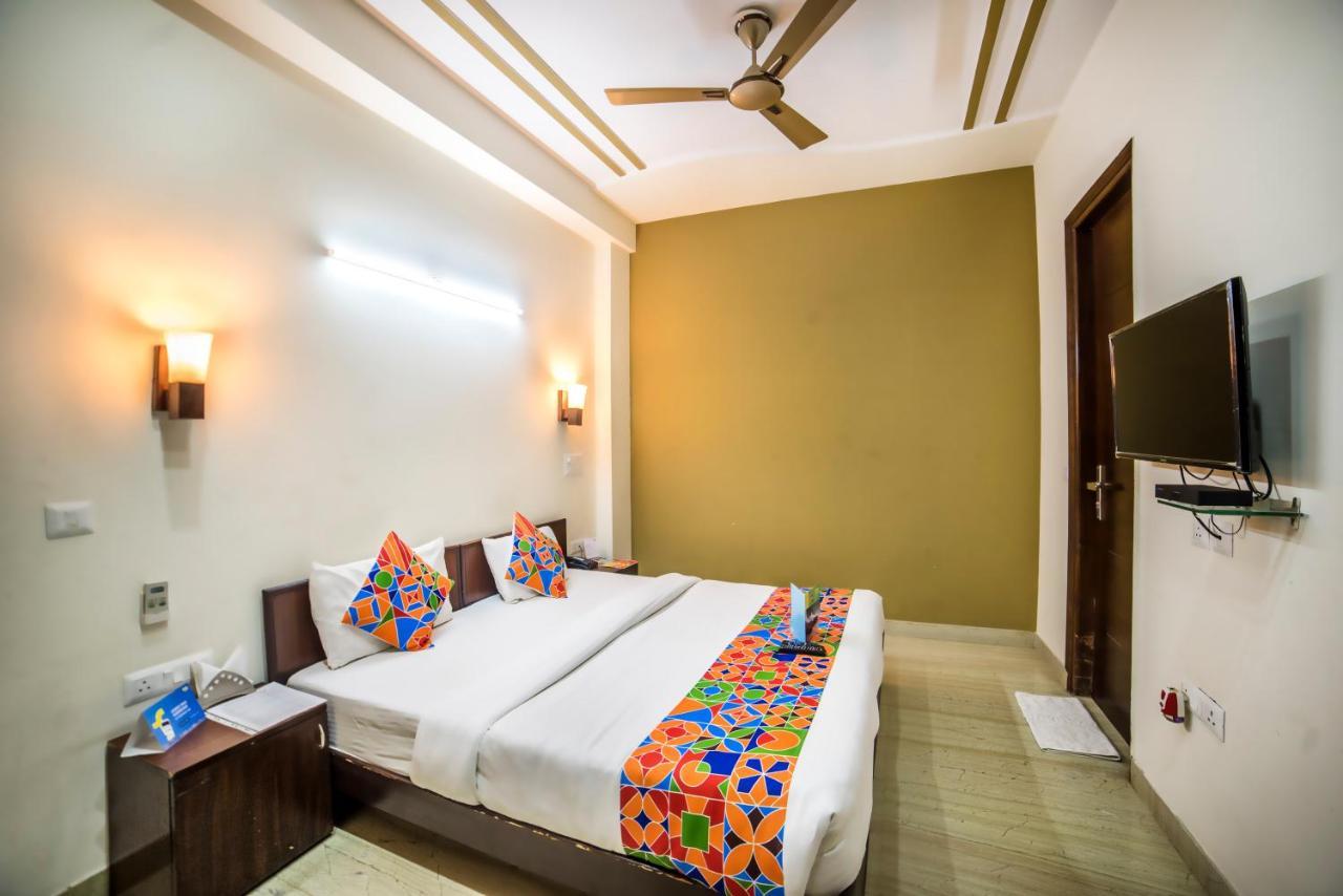 Fabhotel Mannat Residency Sec 52 구르가온 외부 사진