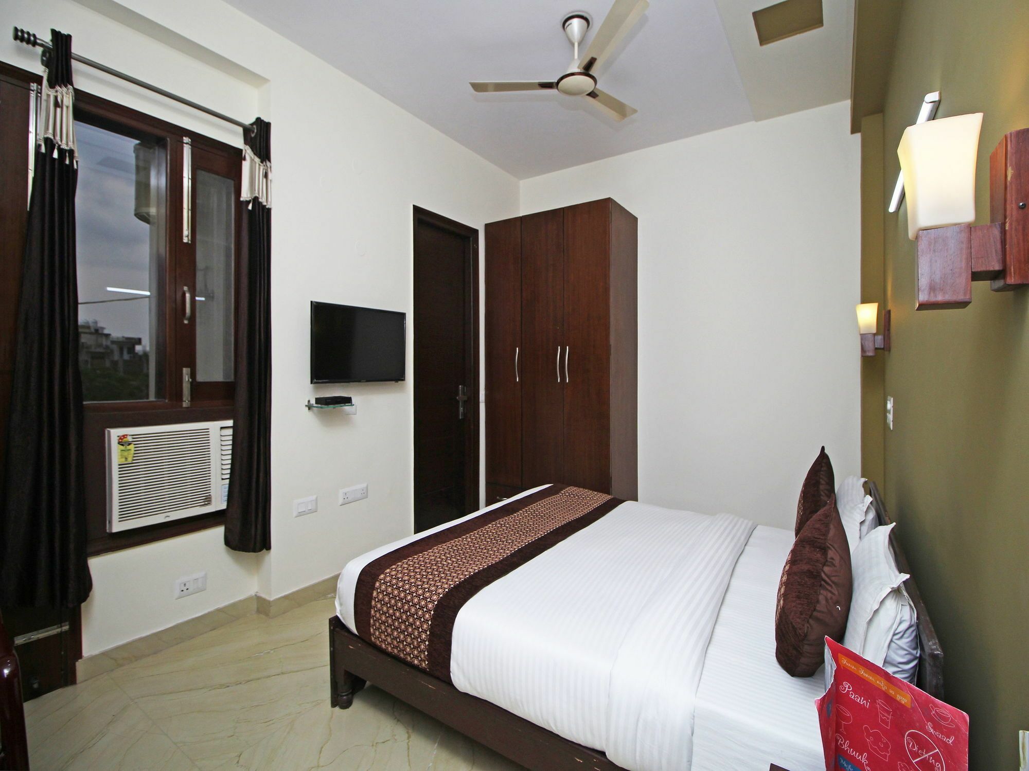 Fabhotel Mannat Residency Sec 52 구르가온 외부 사진
