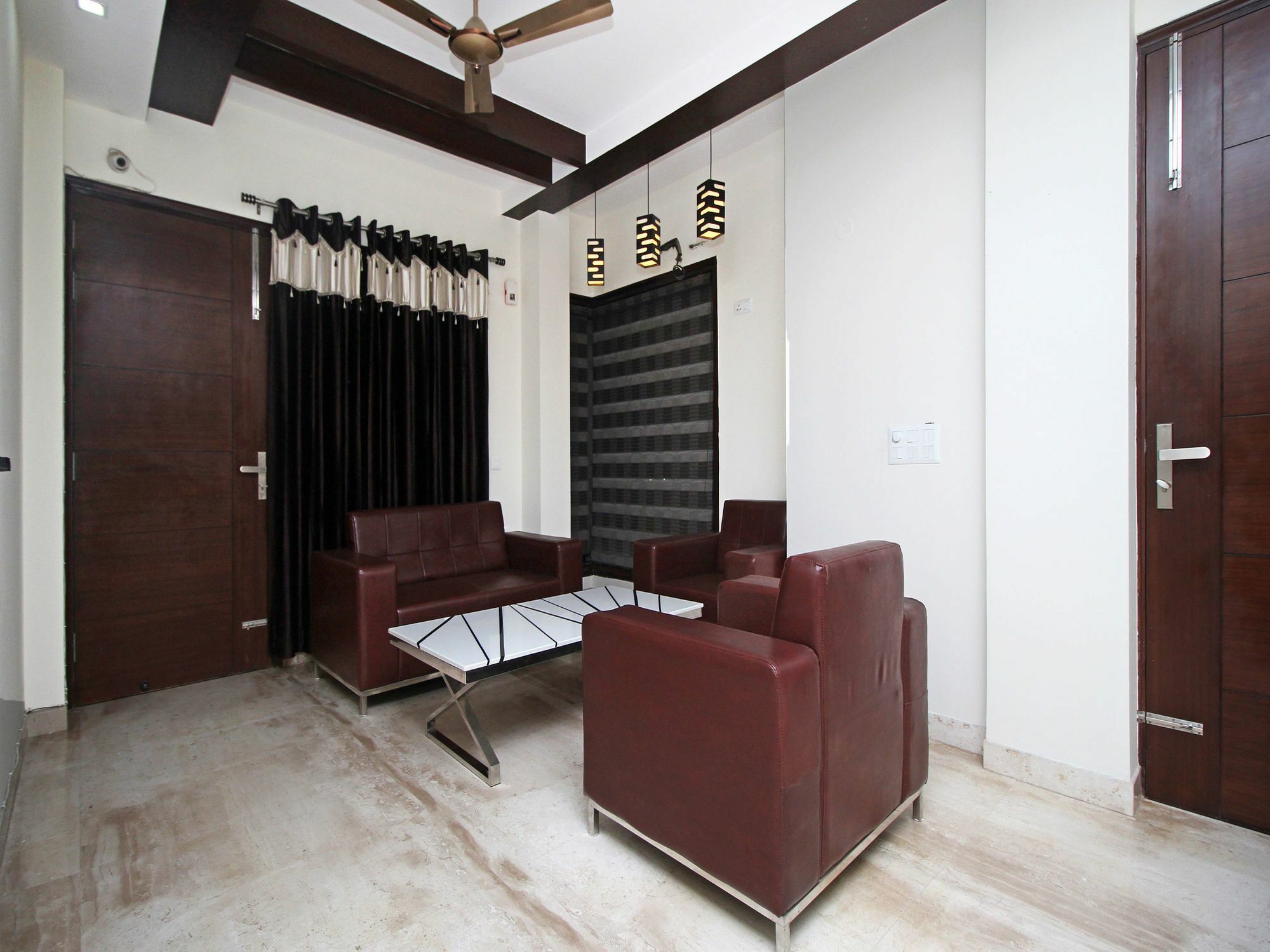 Fabhotel Mannat Residency Sec 52 구르가온 외부 사진