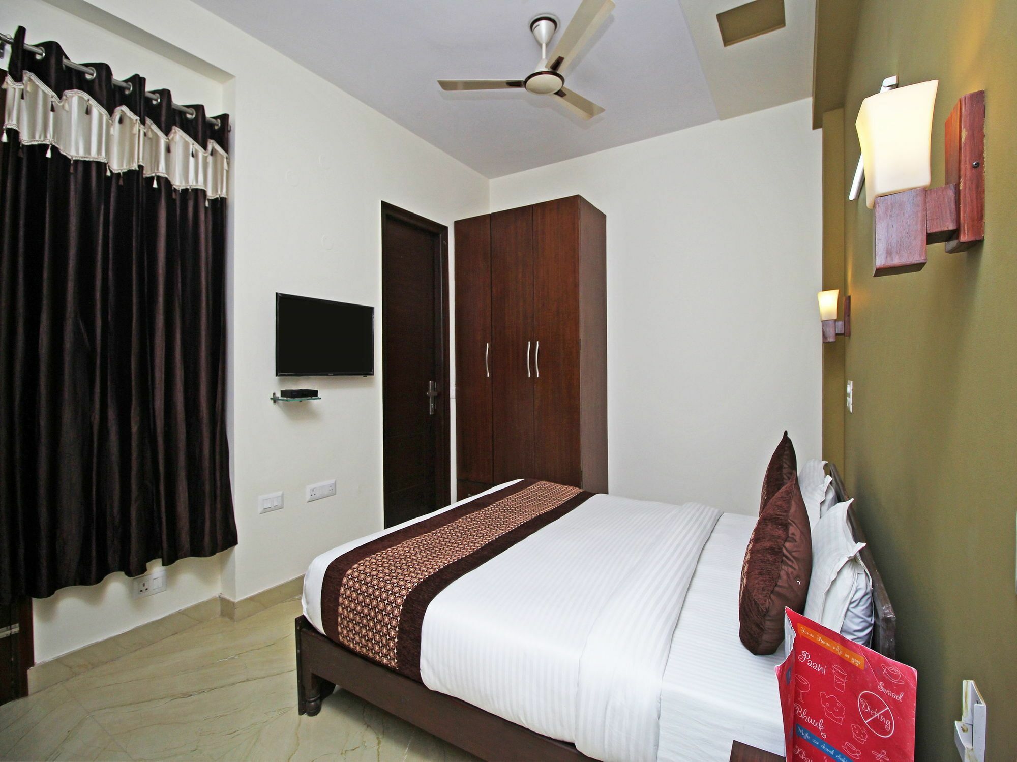 Fabhotel Mannat Residency Sec 52 구르가온 외부 사진